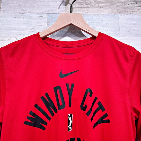 Windy City Bulls NBA G League Nike Dri Fit Mesh Tee Red Black Mens Small - Picture 2 of 7